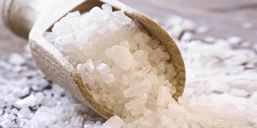 Steinsalz oder Meersalz ist die Basis von isotonischer Kochsalzlösung Steinsalz oder Meersalz ist die Basis von isotonischer Kochsalzlösung